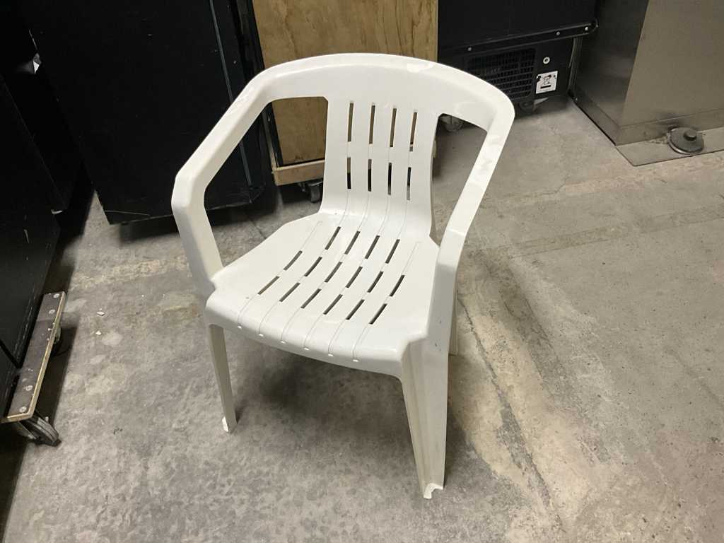 60 stapelbare PVC stoelen CURVER