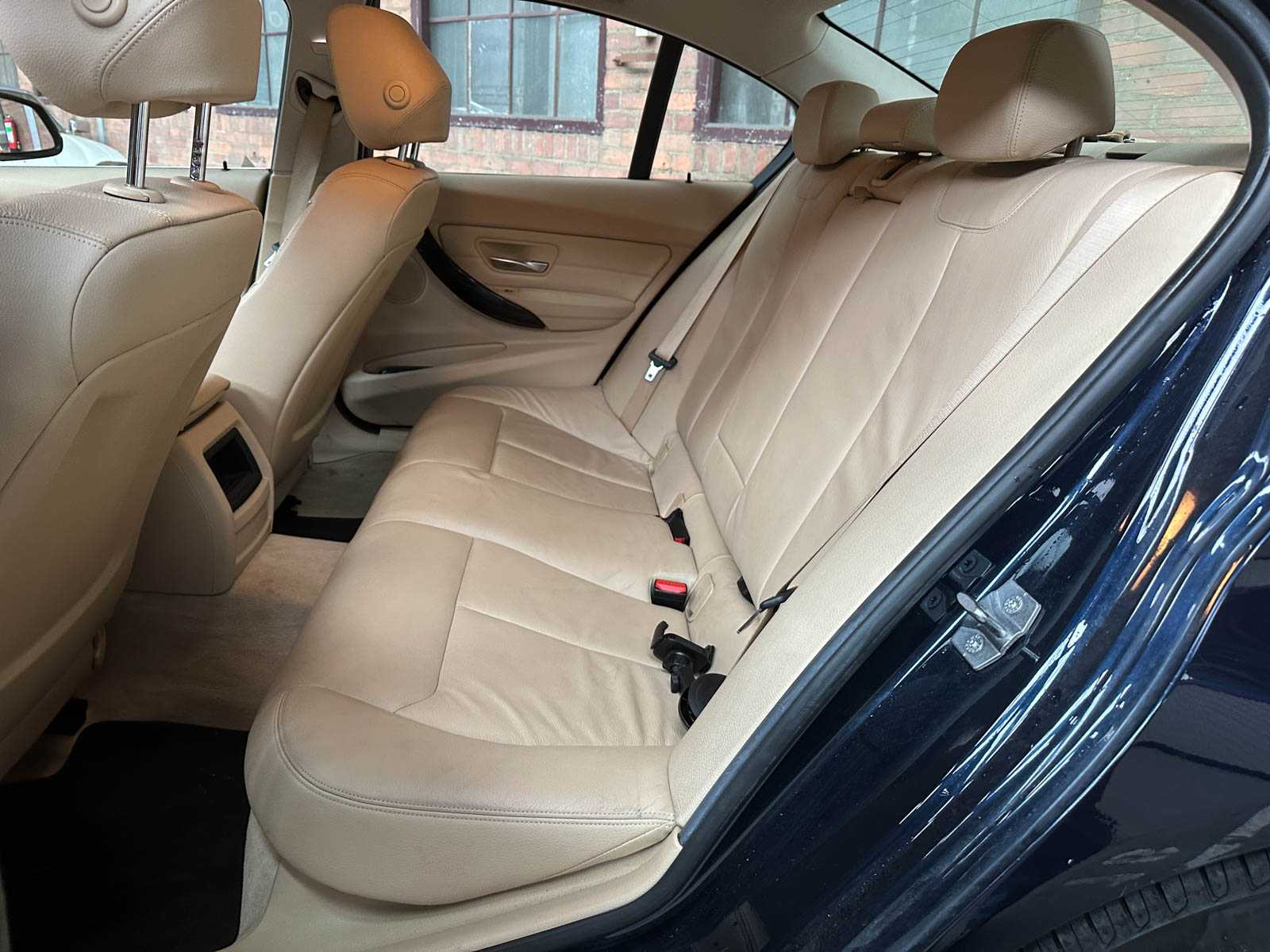 BMW 320i EfficientDynamics Edition Upgrade Edition 170 PS 2013 (Original-NL) 3er, 1-SLL-03