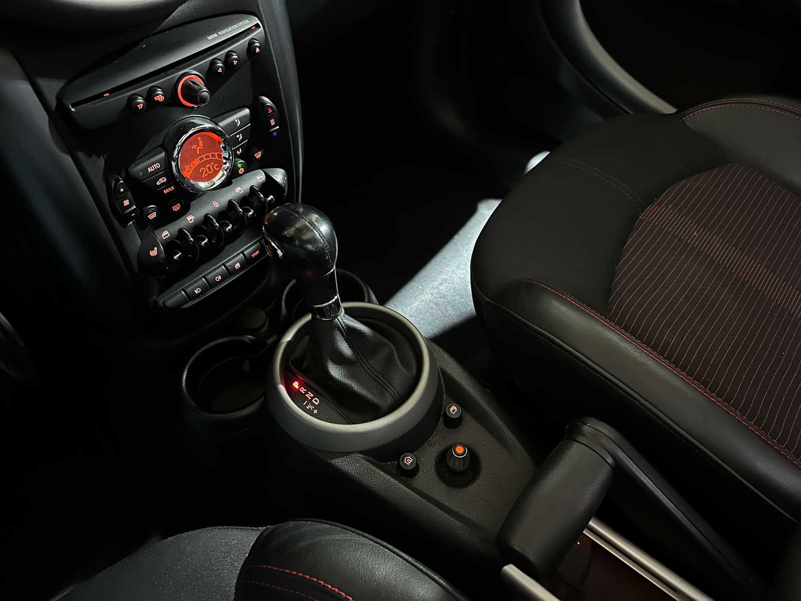 Mini Countryman Cooper S ALL4 1.6 184pk 2011, HN-882-R