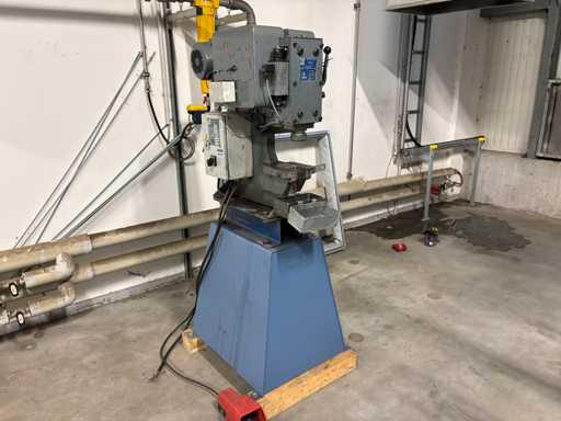 MUBEA KL 30 Stanzmaschine