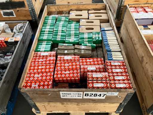 327 kg net bearings from SKF, FAG, INA and others