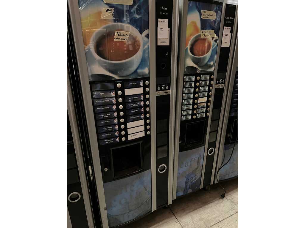 Necta - Astro - Vending machine