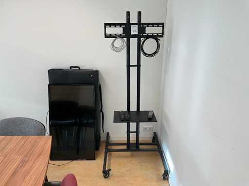 Hitachi 43HB6T62 televisie met standaard