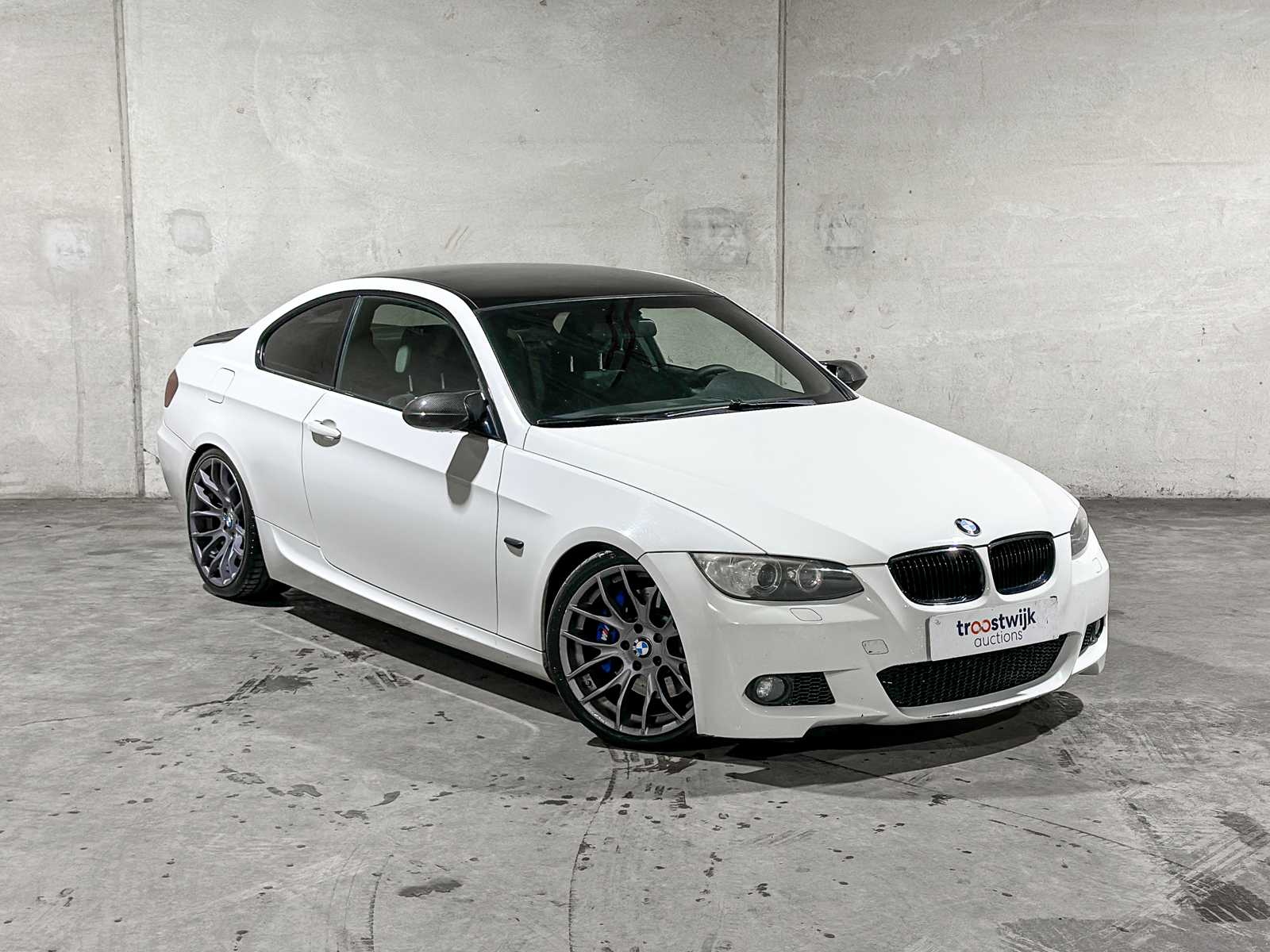 BMW 335i Executive M-Sport 306hp 2007 3-Series Coupe, RJ-584-B (Manual)
