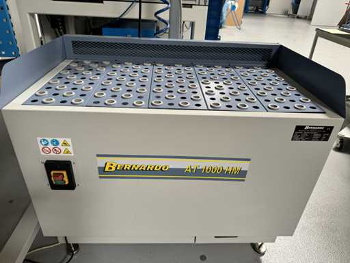 BERNARDO AT 1000HM Poussière de meulage - Table d’aspiration