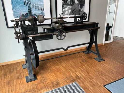 DIERKSMEYER & HELSNER Leit- und Zugspindeldrehmaschine