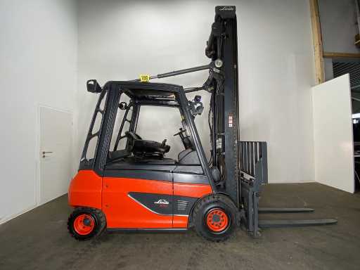 Accu 2019 Linde E30 3.000kg 3.+4. Elektrische Heftruck Heftruck StVZO Verlichting 7.282 uur