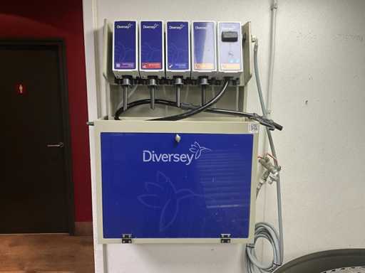 Diversey - System dozowania myd?a