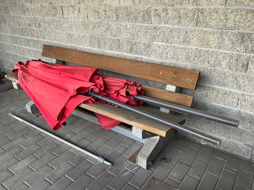 2 Parasols avec socle