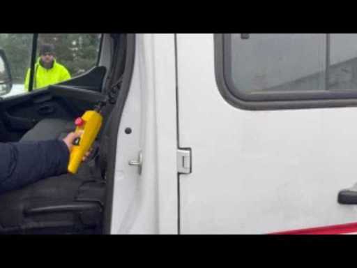 79c06f71-2b0e-40c8-bd1b-64db369e2a42.mp4