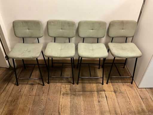 Satellite - Gerlin MS - sto?ek barowy ?redniej wysoko?ci (4x)