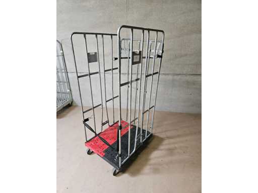 wire container on wheels