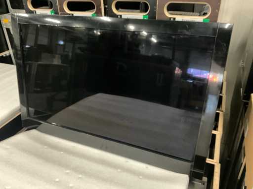 Samsung 32" Full HD Monitor (4x)