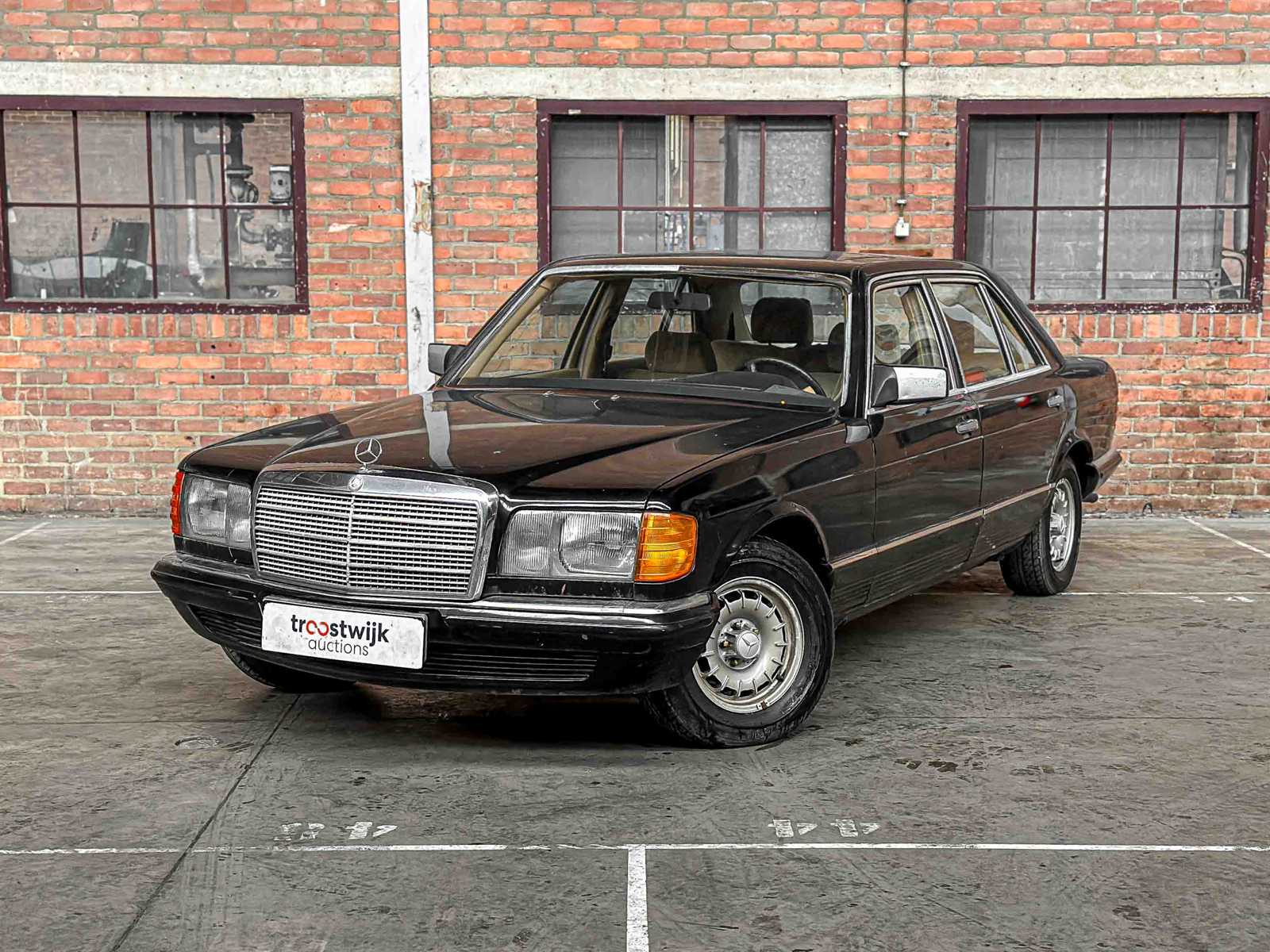 Mercedes-Benz 280 SEL 