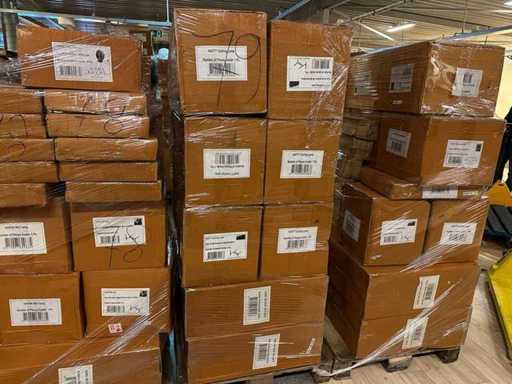 Décoration de fête, valeur commerciale 5 000 €