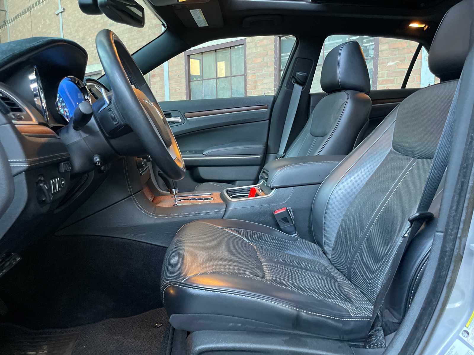 Chrysler 300C LD HEMI Facelift  5.7 V8 367pk 2014