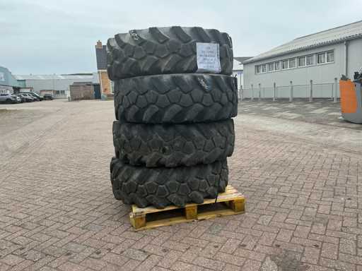 Giraffe XLW galaxy Banden verreiker