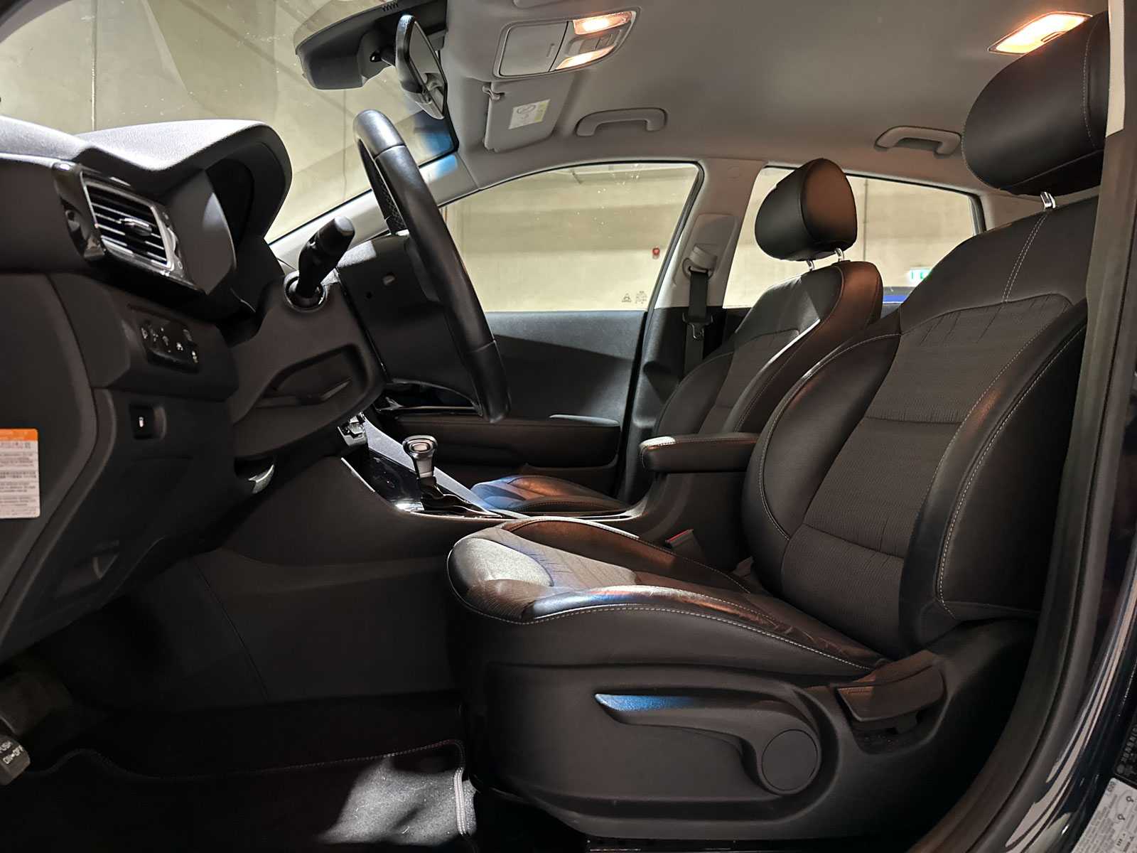 Kia Niro 1.6 GDi Hybrid DynamicLine 141pk 2018 (Origineel-NL + 1e eigenaar), SK-042-G