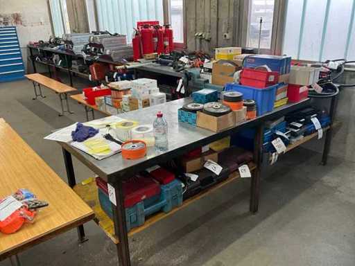 Werkbank ohne Werkzeuge ohne Geräte