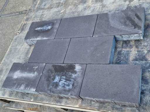 Concrete stones for the garden (approx. 30m²)