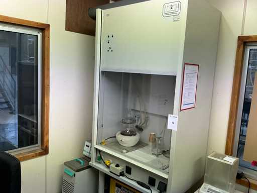 Armoire de laboratoire