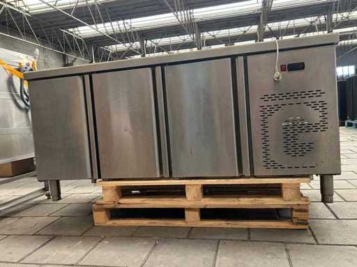 Banc de lucru refrigerat cu 3 uși