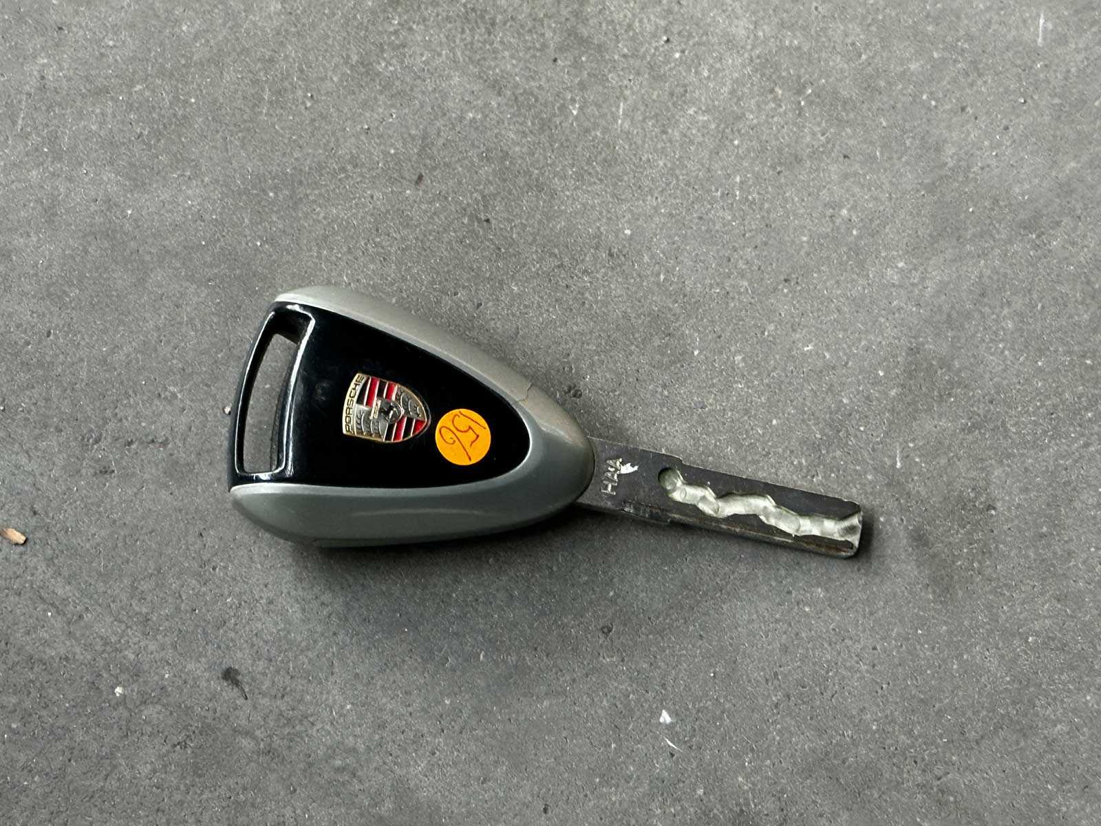 Porsche 911 Carrera Cabriolet 997 3.6 325pk 2005 handgeschakeld -Youngtimer-