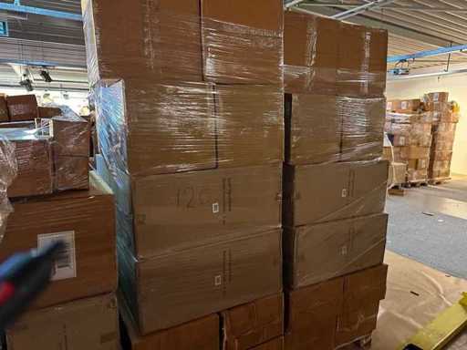 Lot decoration, Retail value €3,000