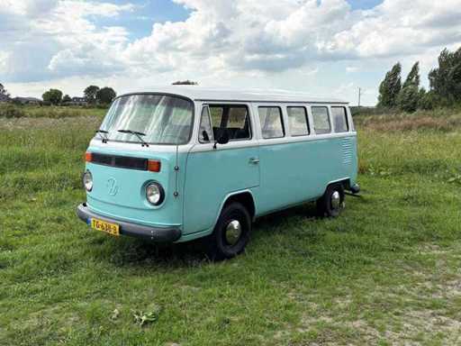 Volkswagen - Kombi - T2 - Classic Car