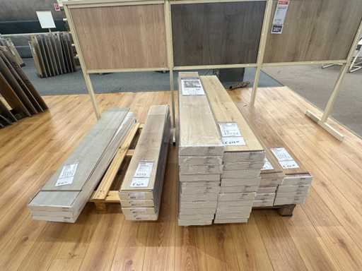 Lot de restes de stratifié sur 2 palettes