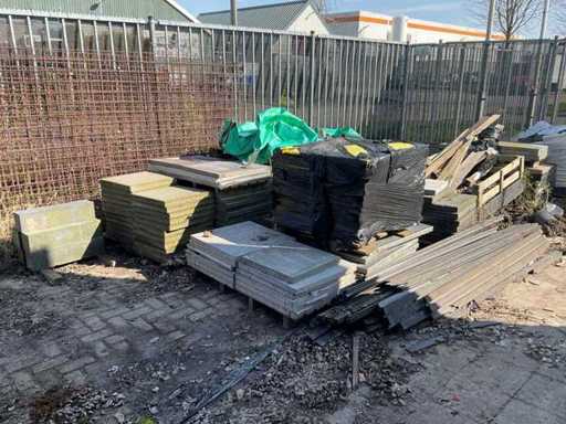 Batch of garden paving