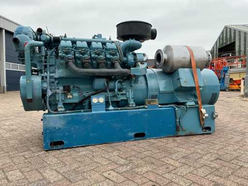 Generator de putere turbo diesel V8 MWM