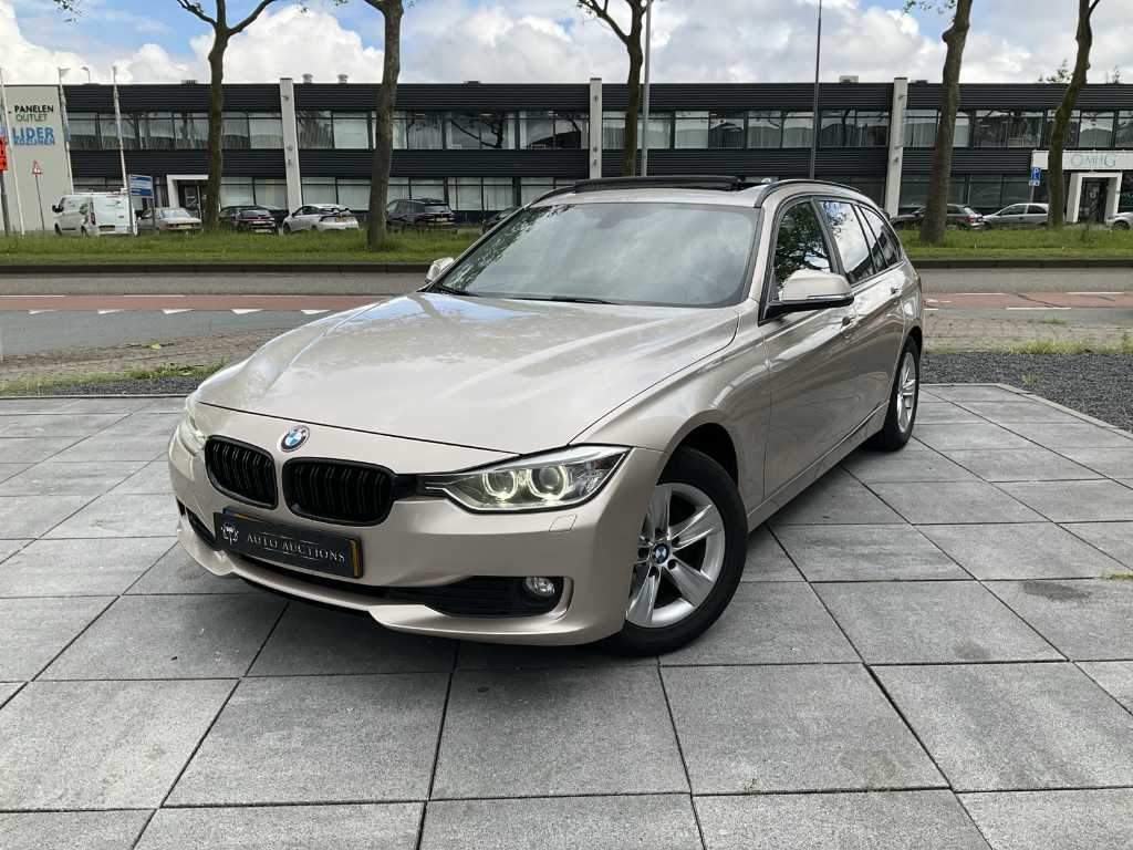 BMW 3-serie Touring 320d Automaat 2012, P-005-JR