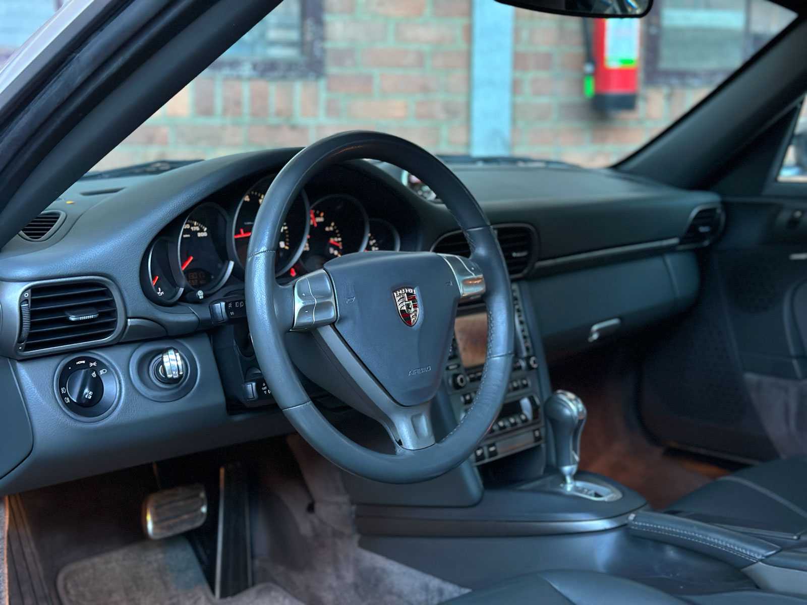 Porsche 911 Carrera Cabriolet 3.6 997 Sport-Chrono 325pk 2006 Youngtimer