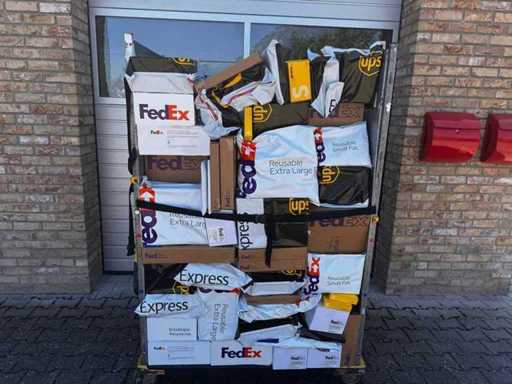 UPS - FEDEX - USPS - DHL EXPRESS - USA Pakete! Pakete mit amerikanischem Inhalt!