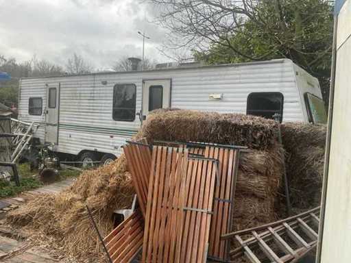 Caravana Sălbatică