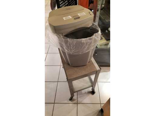 Papiervernietiger+ rolwagentje + monitor + houten bureau + stoel+ documenten en kaften