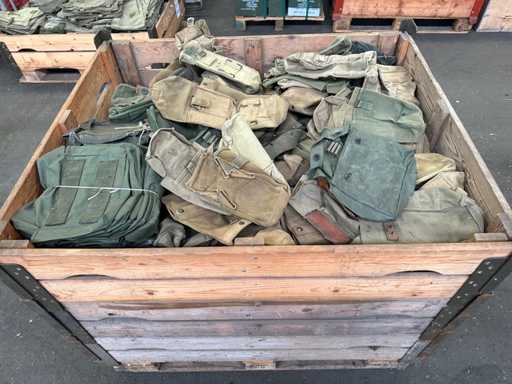 Lot de diverse gen?i de armat?