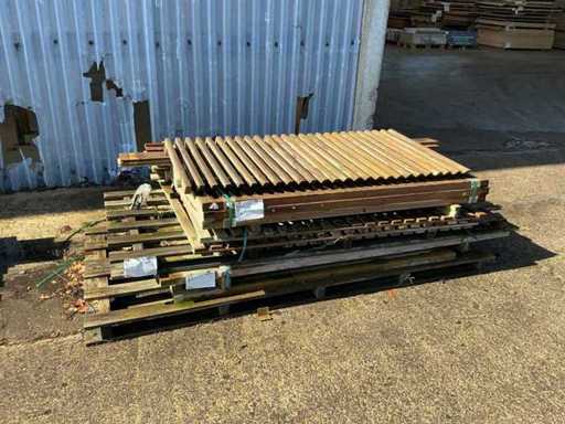 Série de divers bois de jardin