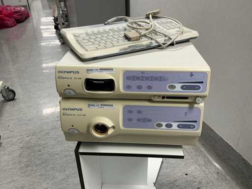 Olympus Exera II Cold light source with camera controller