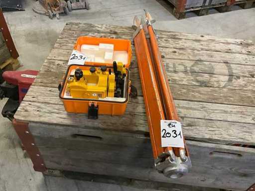 CST 56-SCT1 Constructielaser met statief