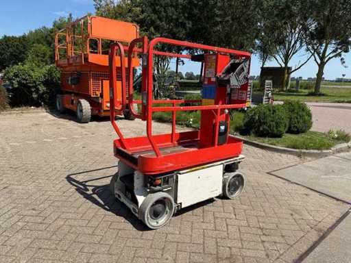 JLG - 2016 - 1230ES - Quai aérien