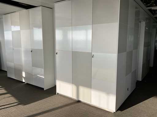 Innenbau-Schließschrank – 428x267x45 cm 