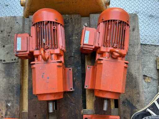 2010 Bauer BG 20-11 Gear Motor (2x)
