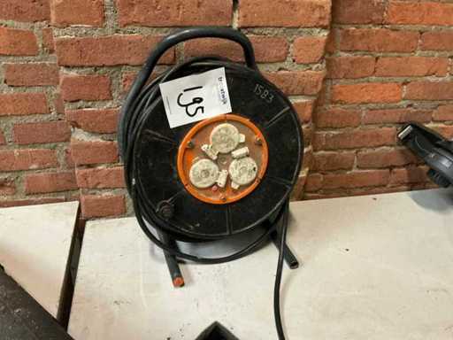 Cable reel