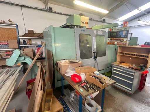 VICTOR VCENTER-80 CNC Vertical Machining Center