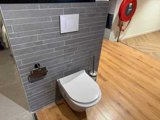 GSI - Wall-mounted toilet with toilet accessories