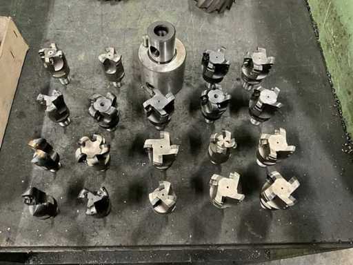 Batch of milling tools