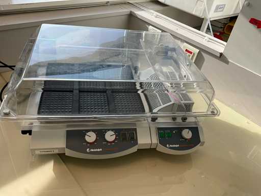 HEIDOLPH TITRAMAX/INKUBATOR 1000 Benchtop Incubator Shaker