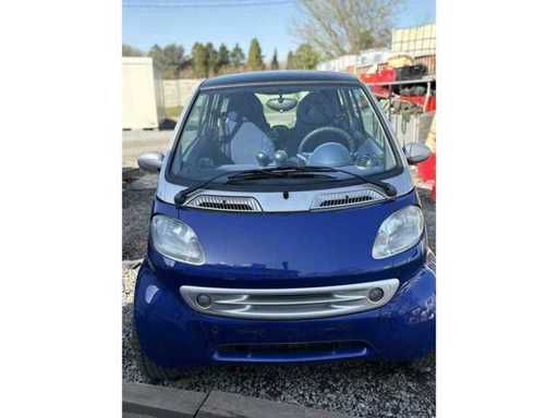 Smart Car 2001